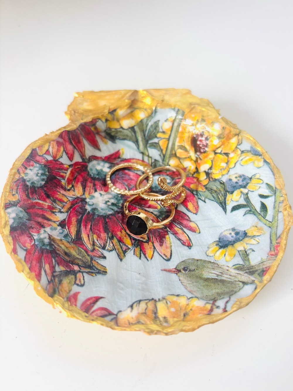 Handcrafted scallop Shell trinket dish with floral bird decoupage design. - Picture 2 of 4